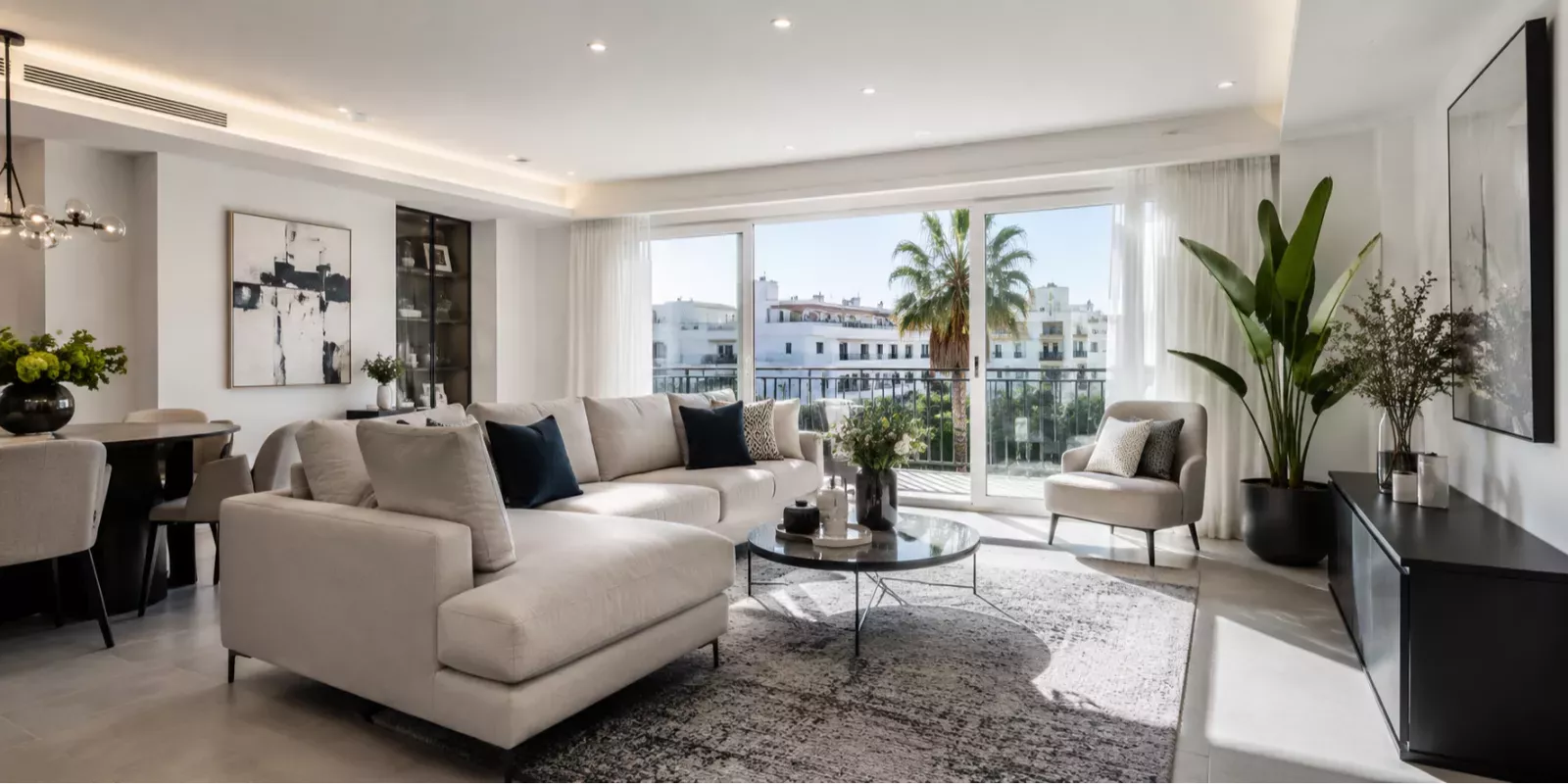 ¿Qué trampas deberías evitar al vender una vivienda en Valencia? Los errores que pueden costarte miles de euros en 2026
